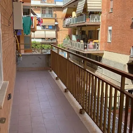 La Casa Di Antonietta Appartement Torvaianica Buitenkant foto